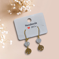 Boucles d’oreilles dormeuses dorées – Arbre de vie & cœur en verre de Murano