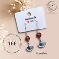 Boucles d’oreilles dormeuses Ginkgo – Acier inoxydable & Cornaline